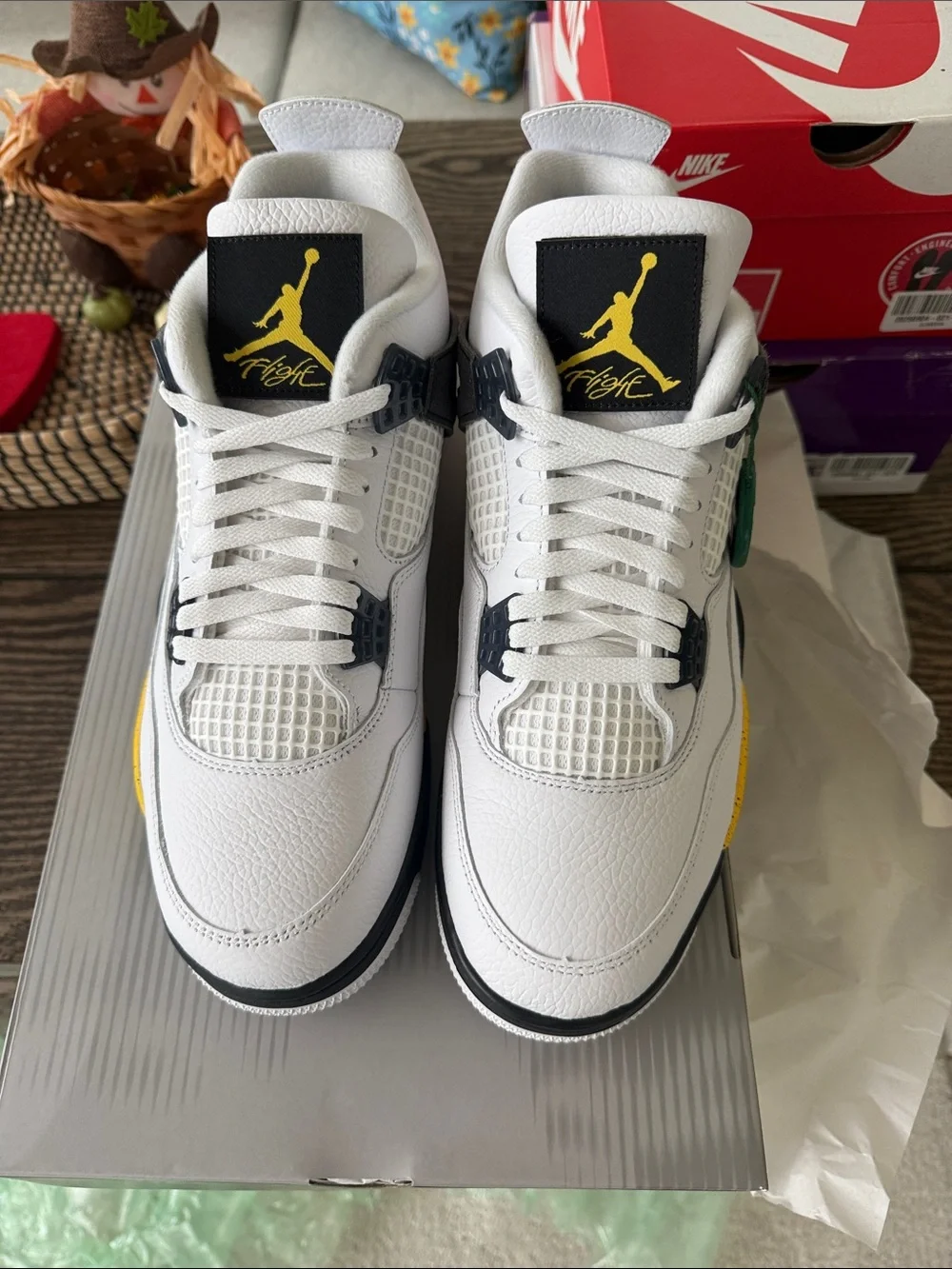 Jordan 4